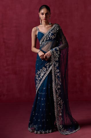 LASHKARAA Floral Veil Embroidered Pre-Draped Saree With Blouse 