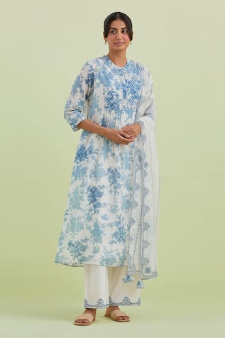Kora Kantha Work Kurta Pant Set 