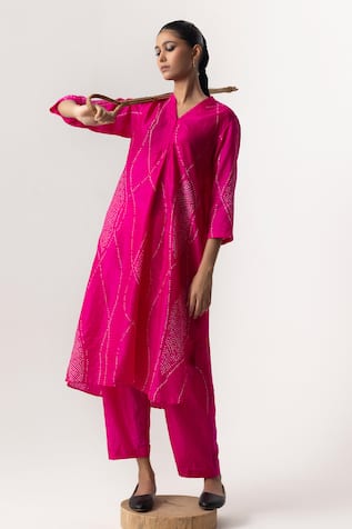 Naina Jain Bandhani Maze Pattern Kurta Pant Set 