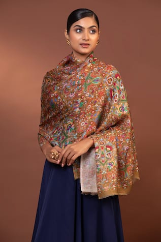 MODARTA Floral Embroidered Shawl 