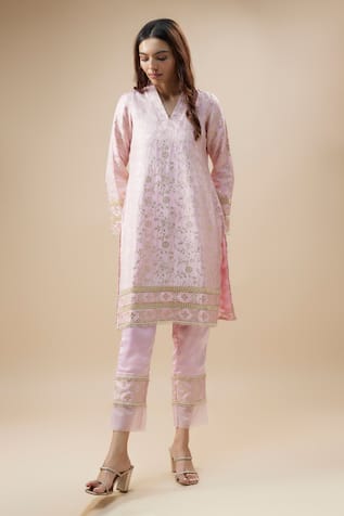 Monk & Mei Floral Woven Kurta & Pant Set 