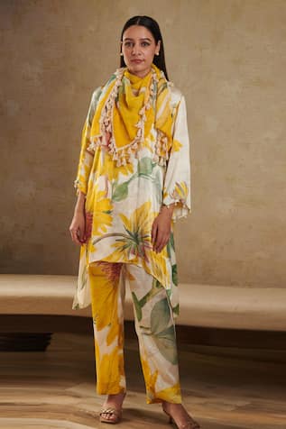 Rainas Sunflower Print Kurta Pant Set 