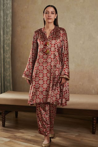 Rainas Floral Print Kurta Pant Co-ord Set 