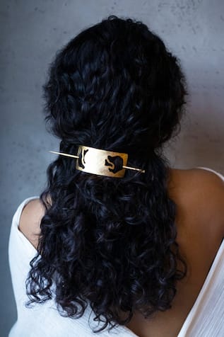 Quanah Abstract Shaped Hair Bun 