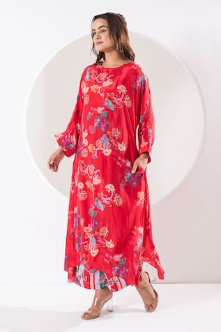 Ekavira Rukhmani Asymmetric Printed Kaftan With Pant 