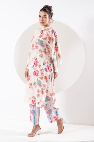 Ekavira Kanak Floral Print High Low Kurta With Pant 