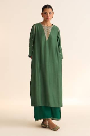Dot Kavish Embroidered Neck Kurta With Pant 