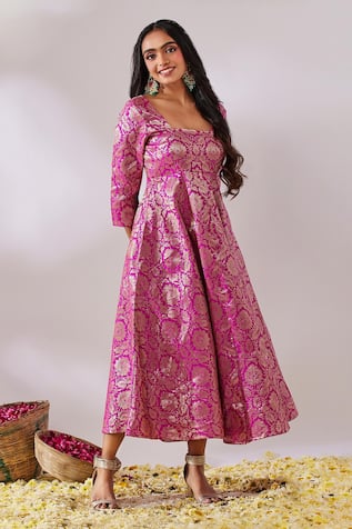 Gulaal Banarasi Brocade Floral Pattern Anarkali 