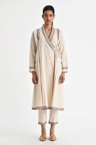 Payal Pratap Thread Embroidered Angarkha Set 