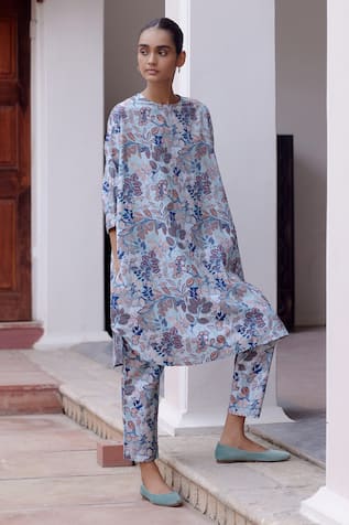 Vaayu Leaf Print Kurta & Pant Set 