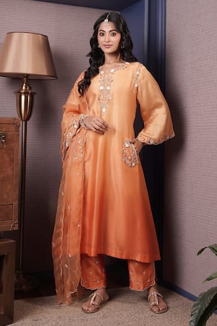 Surabhi Arya Gullista Embroidered Ombre Dyed Kurta Pant Set 