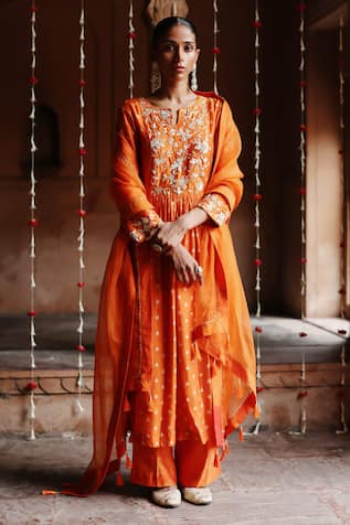 Buy Kurta Sets for Women Latest Designer Kurta collection