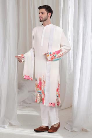 Aham-Vayam Buta Phool Embroidered Kurta Pant Set 