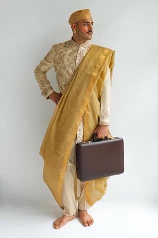 WABI SABI BY ANSHUM-RITESH Kaaravaan Embroidered Sherwani Set 