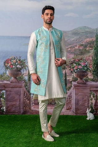 House of KOA Arden Floral Embroidered Bundi & Kurta Set 