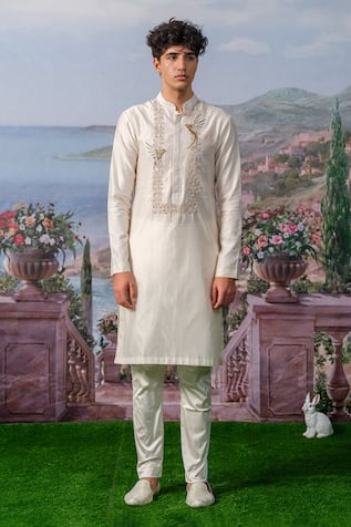 House of KOA Willow Hand Embroidered Kurta With Pant 