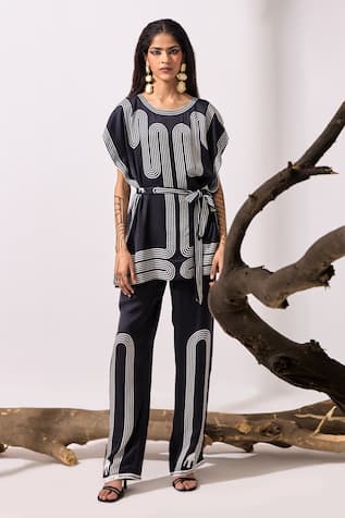 Kamaali Pret Cairo Placement Print Kaftan Top With Pant 