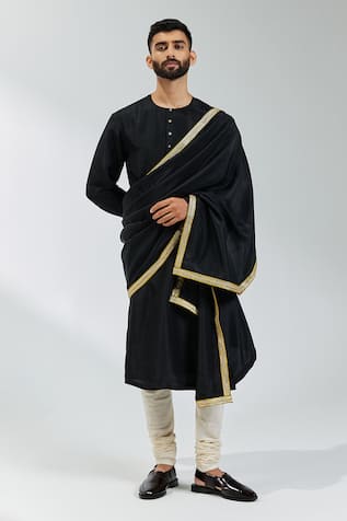 PRIYAL PRAKASH Kurta Set With Border Embroidered Shawl 