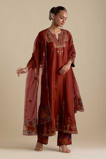 Kora Sequin Embroidered Kurta Set 