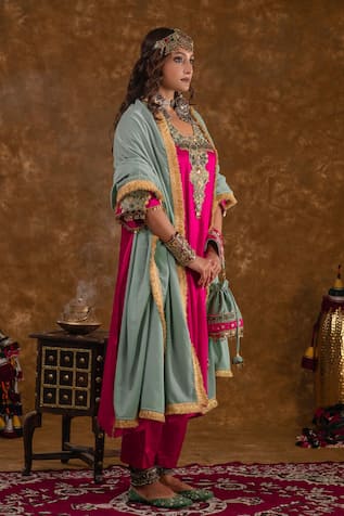 Ekavira Layla Embroidered Chouga Kurta Salwar Set 