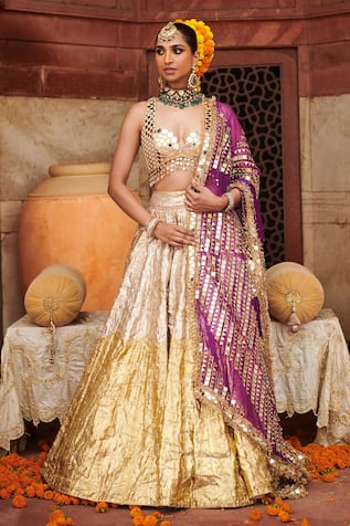 Itrh Chandi Sona Color Blocked Lampi Lehenga Set 