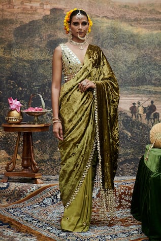 Itrh Rang-e-Mehfil Saree With Blouse 
