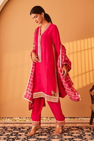 Bo tree Janaan Zardozi Butta Placement Embroidered Kurta Set 