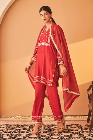 Bo tree Rukhsan Chanderi Embroidered Kurta Set 