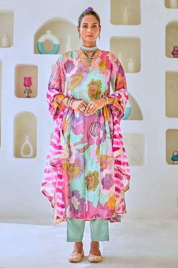 Myaara Floral Print Straight Kurta Pant Set 