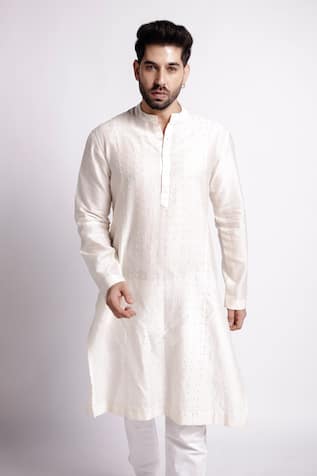 Bihart Anantha Chanderi Aari Embroidered Kurta 