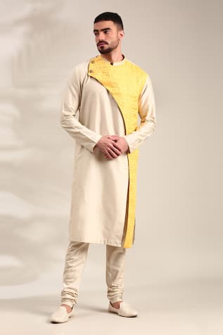 Mayank Modi - Men Front Slit Straight Kurta With Churidar 