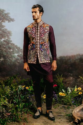 YAJY by Aditya Jain Sampati Thread Sequin Embroidered Sherwani Set 