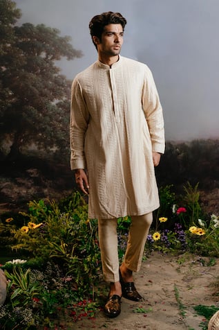 YAJY by Aditya Jain Danta Resham Embroidered Kurta With Trouser 