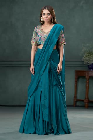 Hirika&Dhruti Tikki Thread Embroidered Pre-Draped Saree Set 