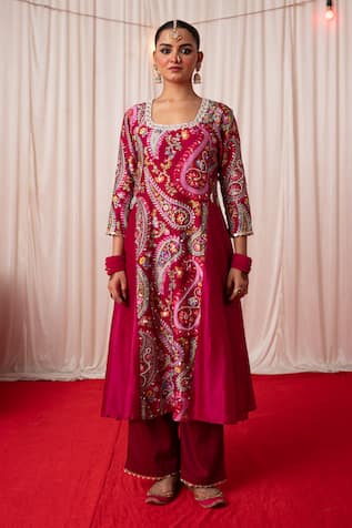 Chrkha Paisley Embroidered A-Line Panelled Kurta & Pant Set 