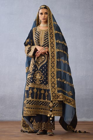 Torani Bhadra Mannara Zardozi Work Kurta Set 