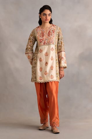 Petticoat Lane by Divya Paisley Embroidered Short Kurti With Salwar 