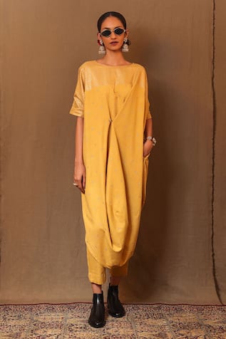 Mati Zari Thread Embroiderd Cowl Kurta 