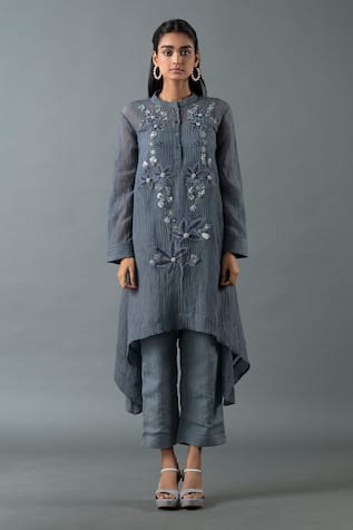 Oja Flower Embroidered Kurta & Pant Set 