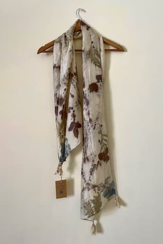 Family Of Roses Print Scarf 