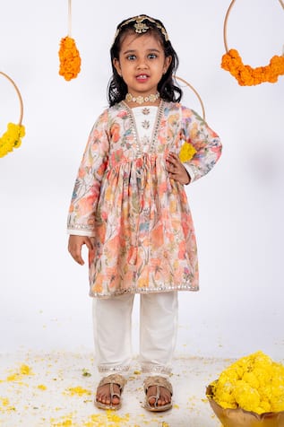 Toplove Floral Print Gathered Kurta & Pant Set 