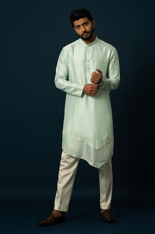 YOSEBA Seaform Thread Work Kurta With Pyjama 