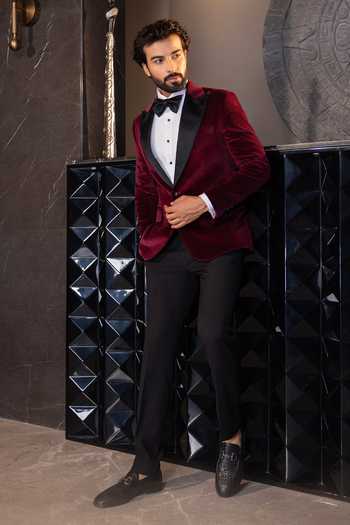 Amit Arora Solid Notched Lapel Collar Single Breasted Blazer 