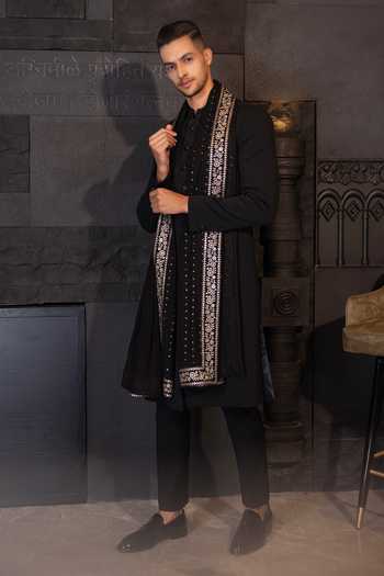 Amit Arora Textured Sherwani Set With Sequin Embroidered Stole 