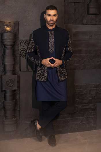 Amit Arora Salli Embroidered Jacket With Kurta Set 