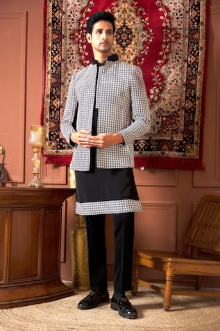 The House Of Diwans Embroidered Bandhgala & Kurta Set 