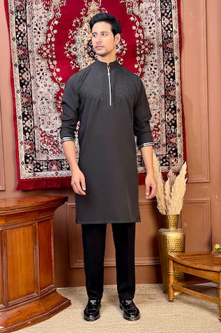 The House Of Diwans Cutdana Yoke Embroidered Kurta Set 