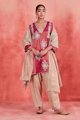 Sue Mue Aafreen Zari Embroidered Short Kurta Set 