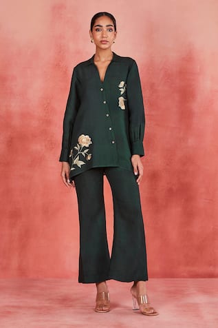 Sue Mue Meeli Flower Placement Embroidered Shirt & Pant Set 