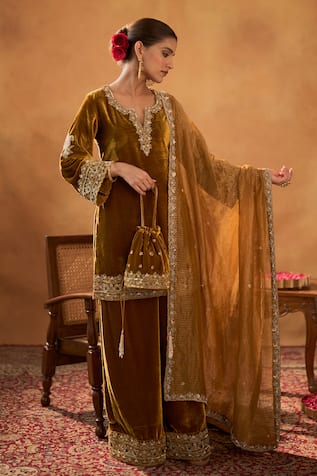 Bhawna Sethi Zainab Embroidered Kurta Palazzo Set 